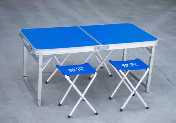折叠桌椅